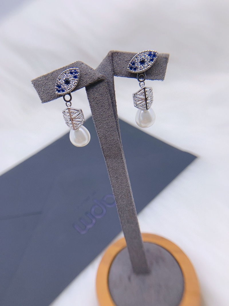 Apm Earrings